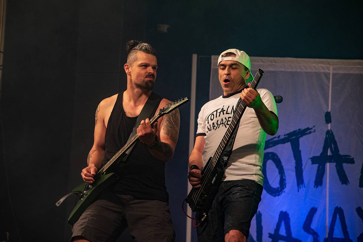 Totální nasazení hrálo pro Nemocnici Slaný, přijít mohla i necelá stovka fanoušků