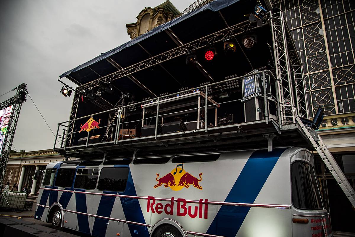 Wohnout uspořádali Sraz českých autobohémů v Holešovicích