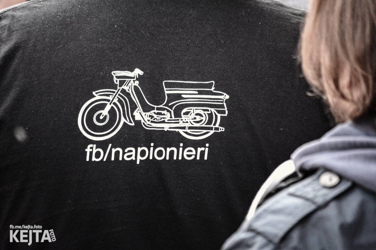 Pankáči vrátili Žižkovu život. The Fialky a Nežfaleš zahráli ve Stormu