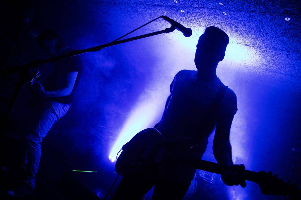 Roe-Deer jsou zpět! Představili nový singl a rozproudili Café V Lese