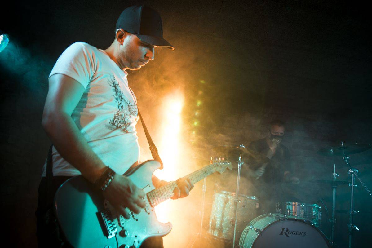 Roe-Deer jsou zpět! Představili nový singl a rozproudili Café V Lese