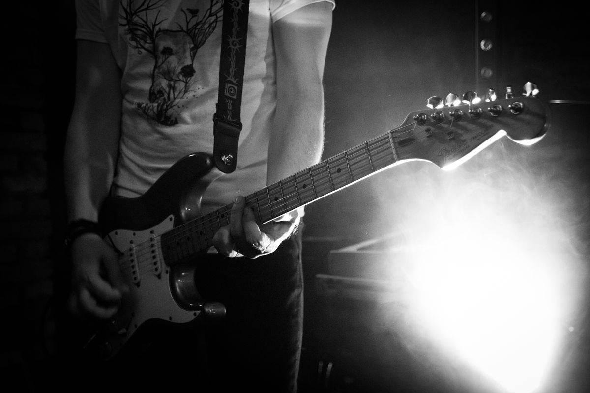 Roe-Deer jsou zpět! Představili nový singl a rozproudili Café V Lese