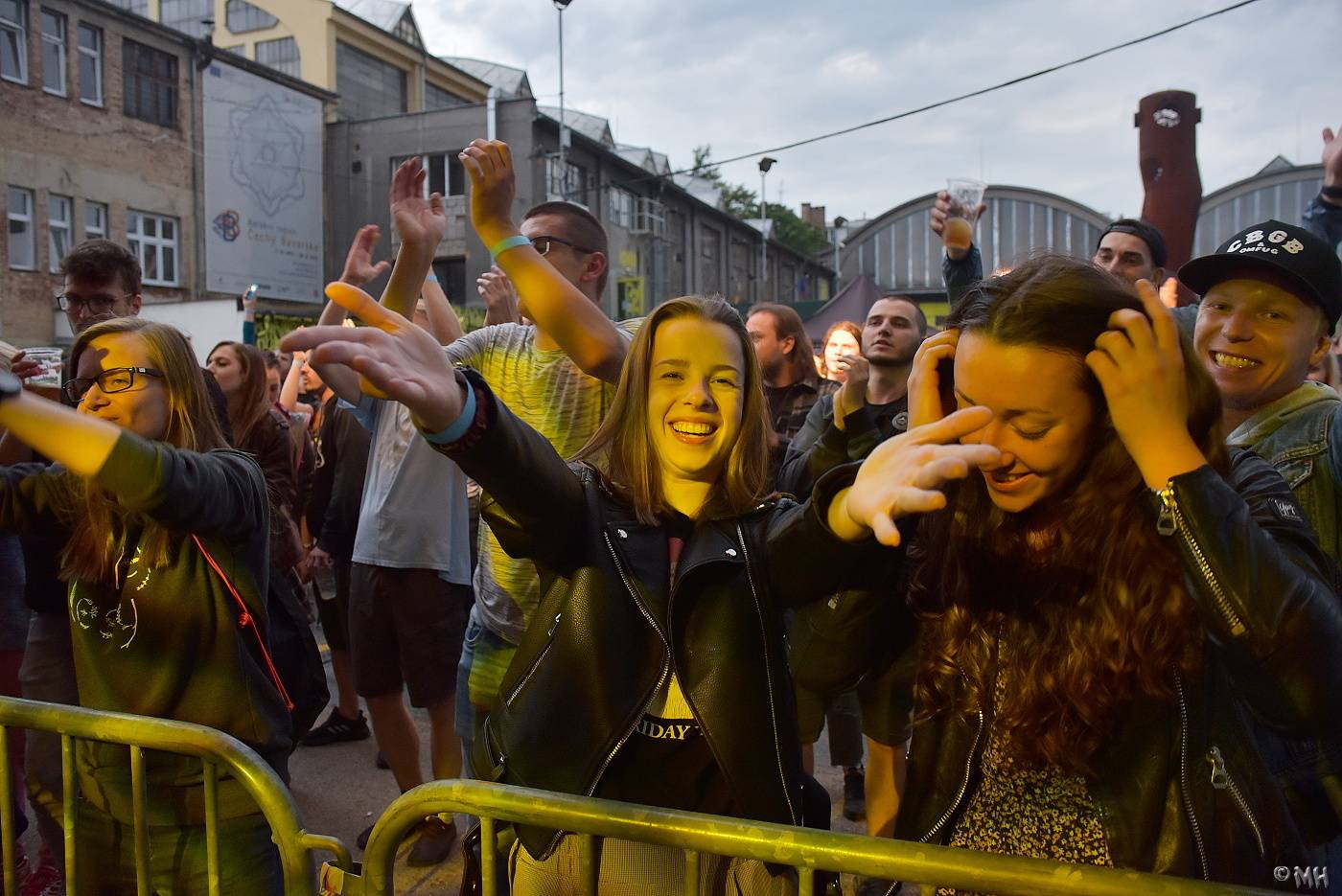 Vypsaná fixa zahrála na benzínce v Plzni. Zaznělo vše podstatné