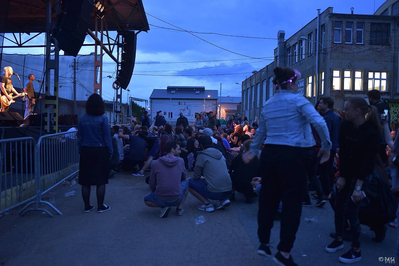 Vypsaná fixa zahrála na benzínce v Plzni. Zaznělo vše podstatné