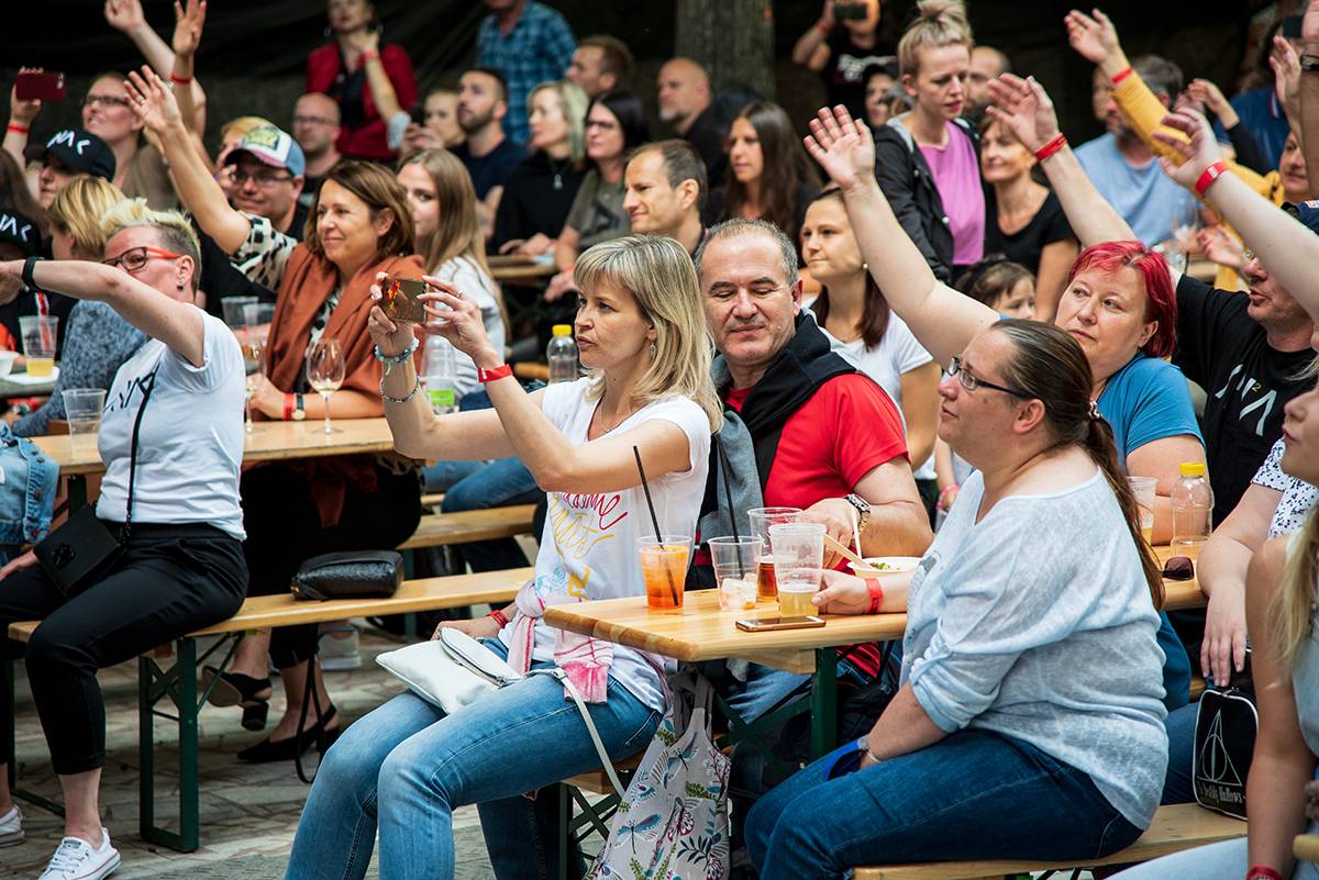 Anna K vystoupila v Riegrových sadech. Rozdávala radost a pozitivní energii 