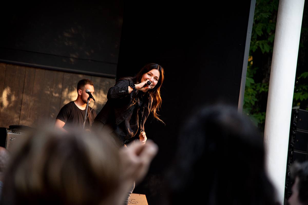 Anna K vystoupila v Riegrových sadech. Rozdávala radost a pozitivní energii 