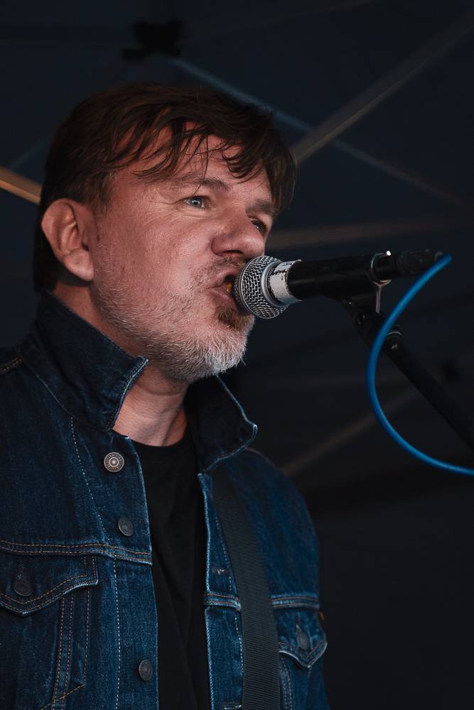 Michal Hrůza vyplul na Vltavu. Na lodi Odra pobavil fanoušky