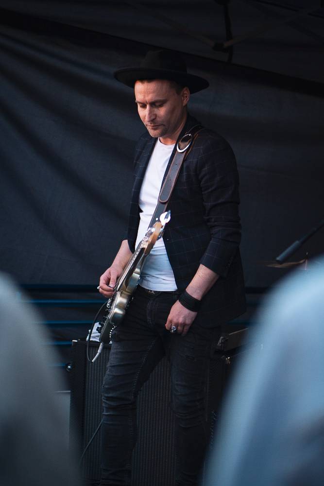 Michal Hrůza vyplul na Vltavu. Na lodi Odra pobavil fanoušky