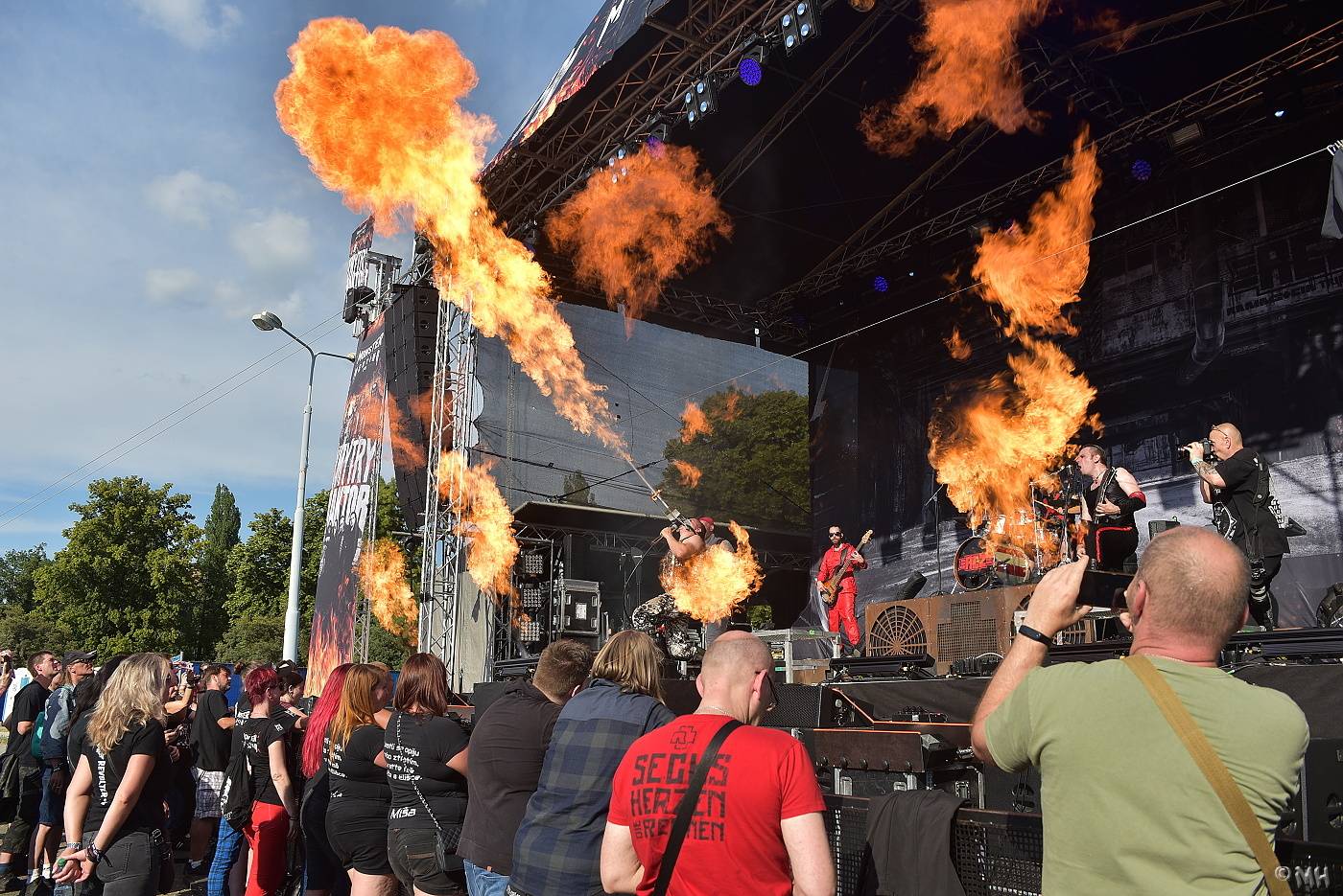 Monster Meeting začalo! Traktor a Dymytry zahráli v Plzni hned třikrát