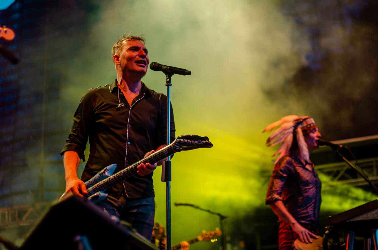 Mig 21 se potřetí proletěl nad pražskou Stromovkou. Jiří Macháček si s fanoušky užil mexickou vlnu