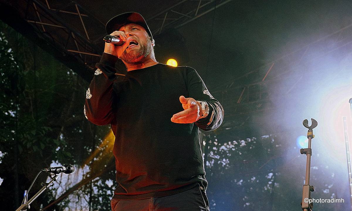 Před olomouckým S-klubem létal Čmelák Divokýho Billa