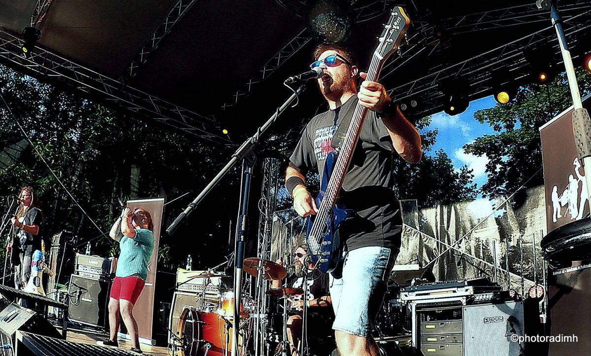 Před olomouckým S-klubem létal Čmelák Divokýho Billa