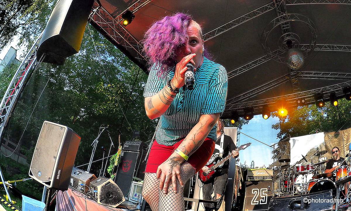 Před olomouckým S-klubem létal Čmelák Divokýho Billa