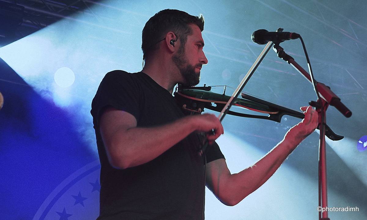 Před olomouckým S-klubem létal Čmelák Divokýho Billa