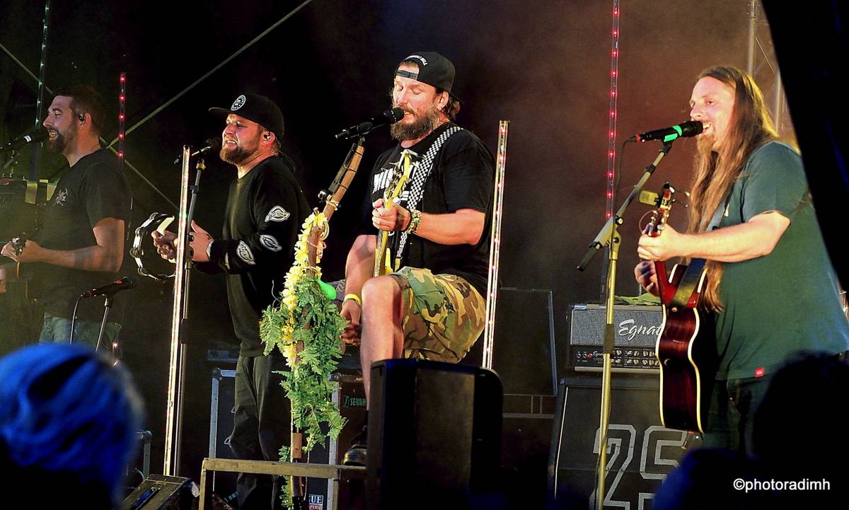 Před olomouckým S-klubem létal Čmelák Divokýho Billa