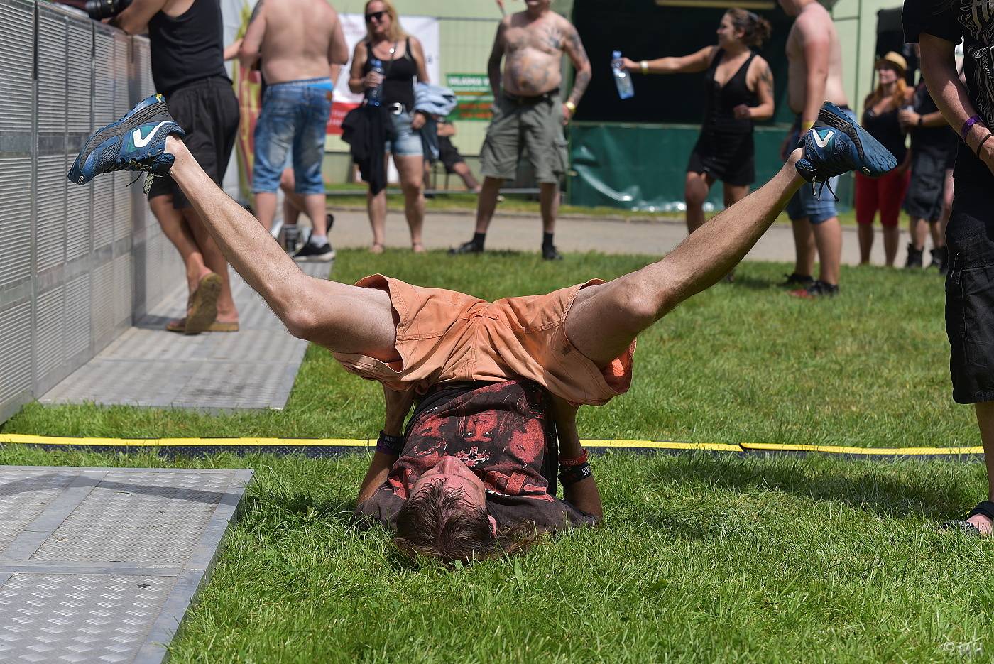 V Manětíně se toho nebáli. Zahráli Harlej, Doga, Debustrol a mnozí další 