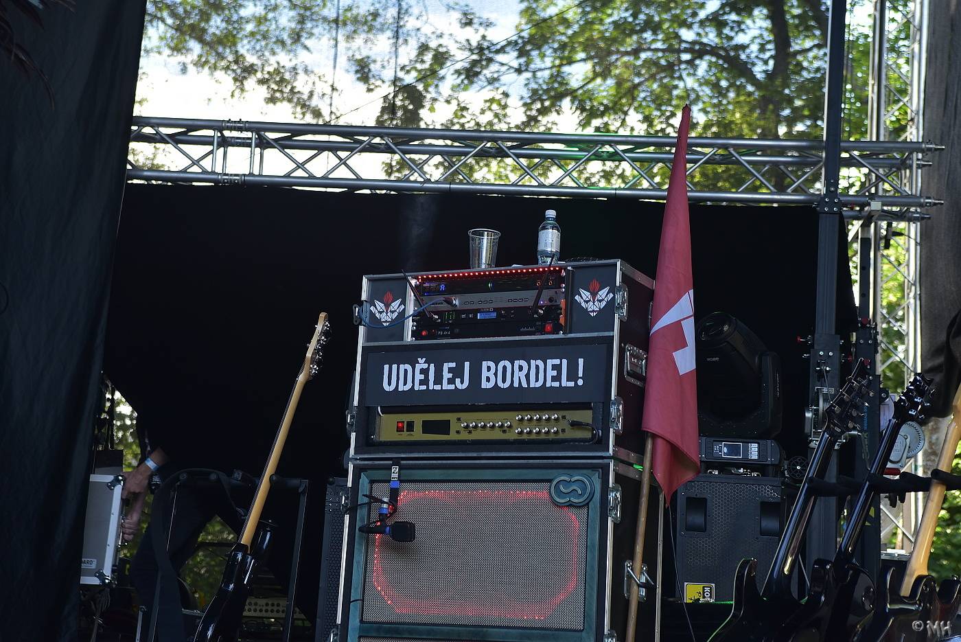 V Manětíně se toho nebáli. Zahráli Harlej, Doga, Debustrol a mnozí další 