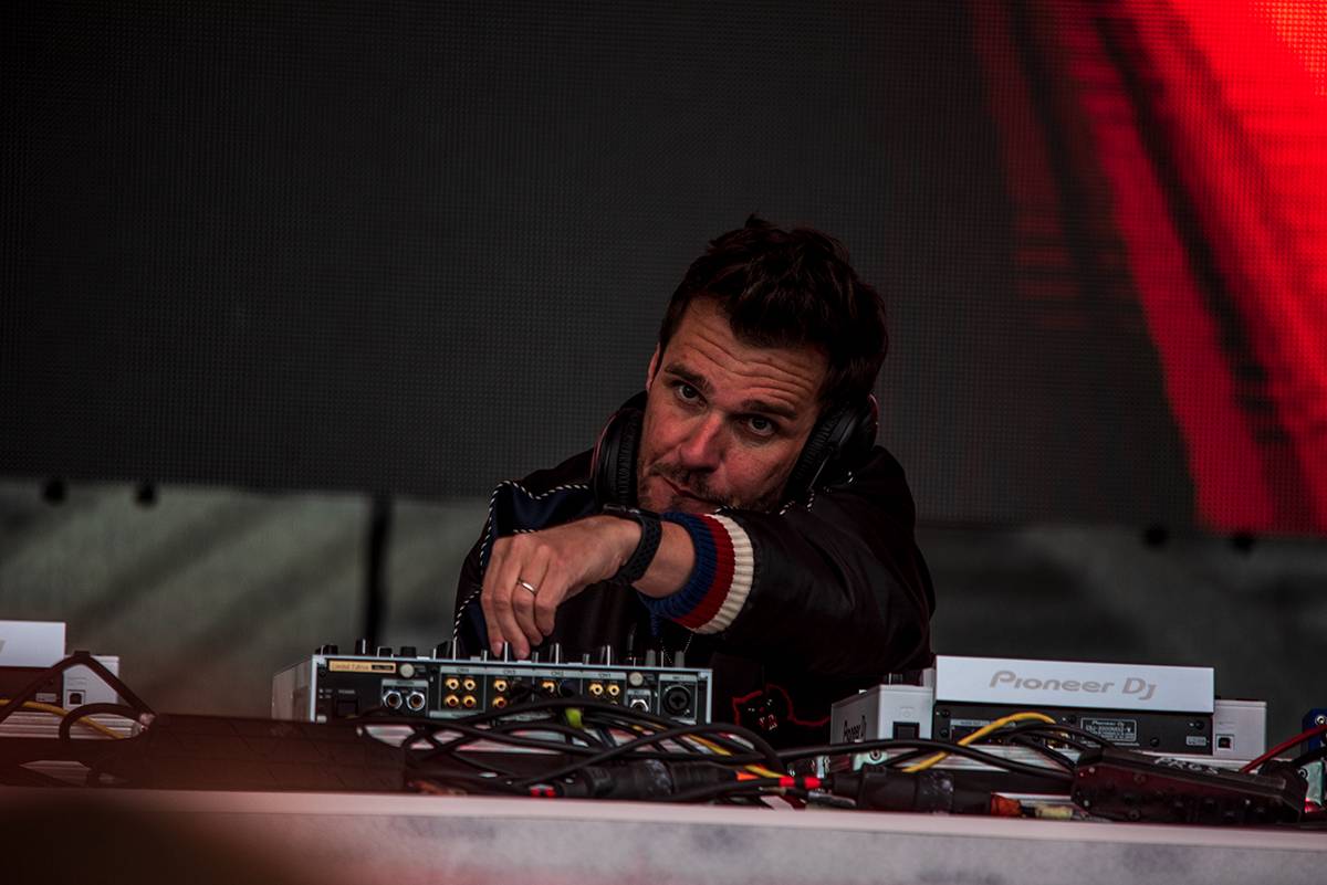 Leoš Mareš zavzpomínal v areálu PVA EXPO na své mládí a stoupl si za dýdžejský pult