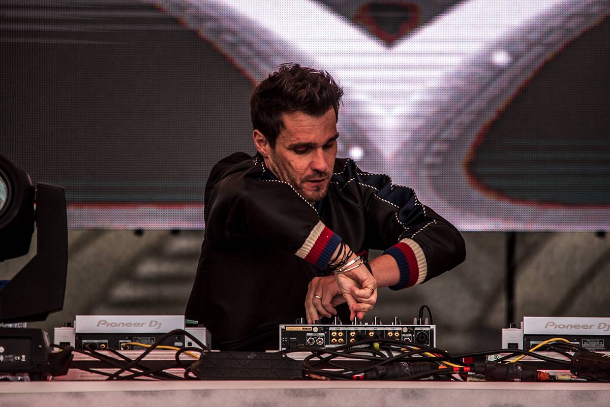 Leoš Mareš zavzpomínal v areálu PVA EXPO na své mládí a stoupl si za dýdžejský pult