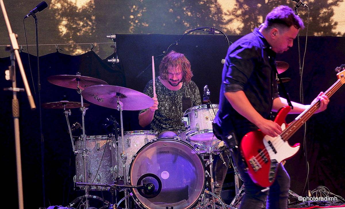 Chinaski zahráli v Hlinsku. Zastavili hromy a blesky