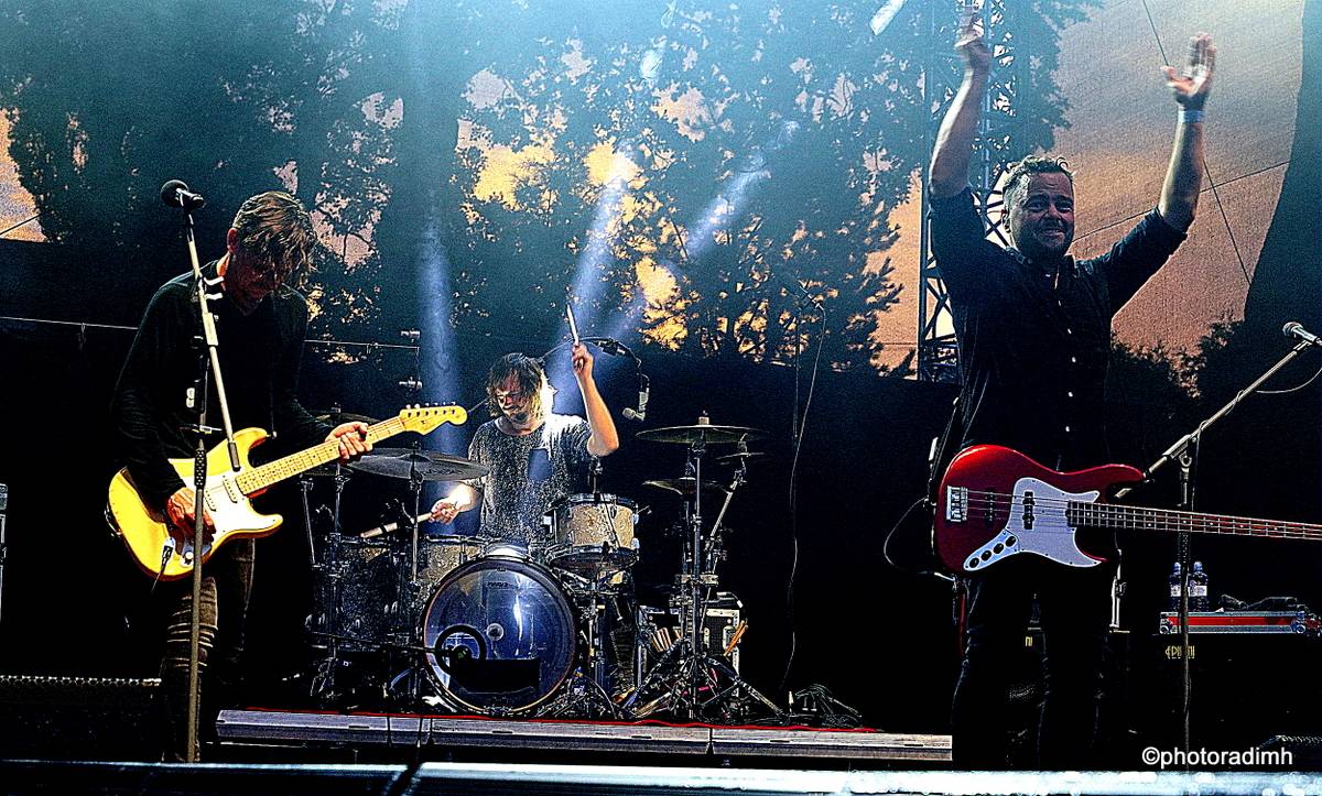 Chinaski zahráli v Hlinsku. Zastavili hromy a blesky