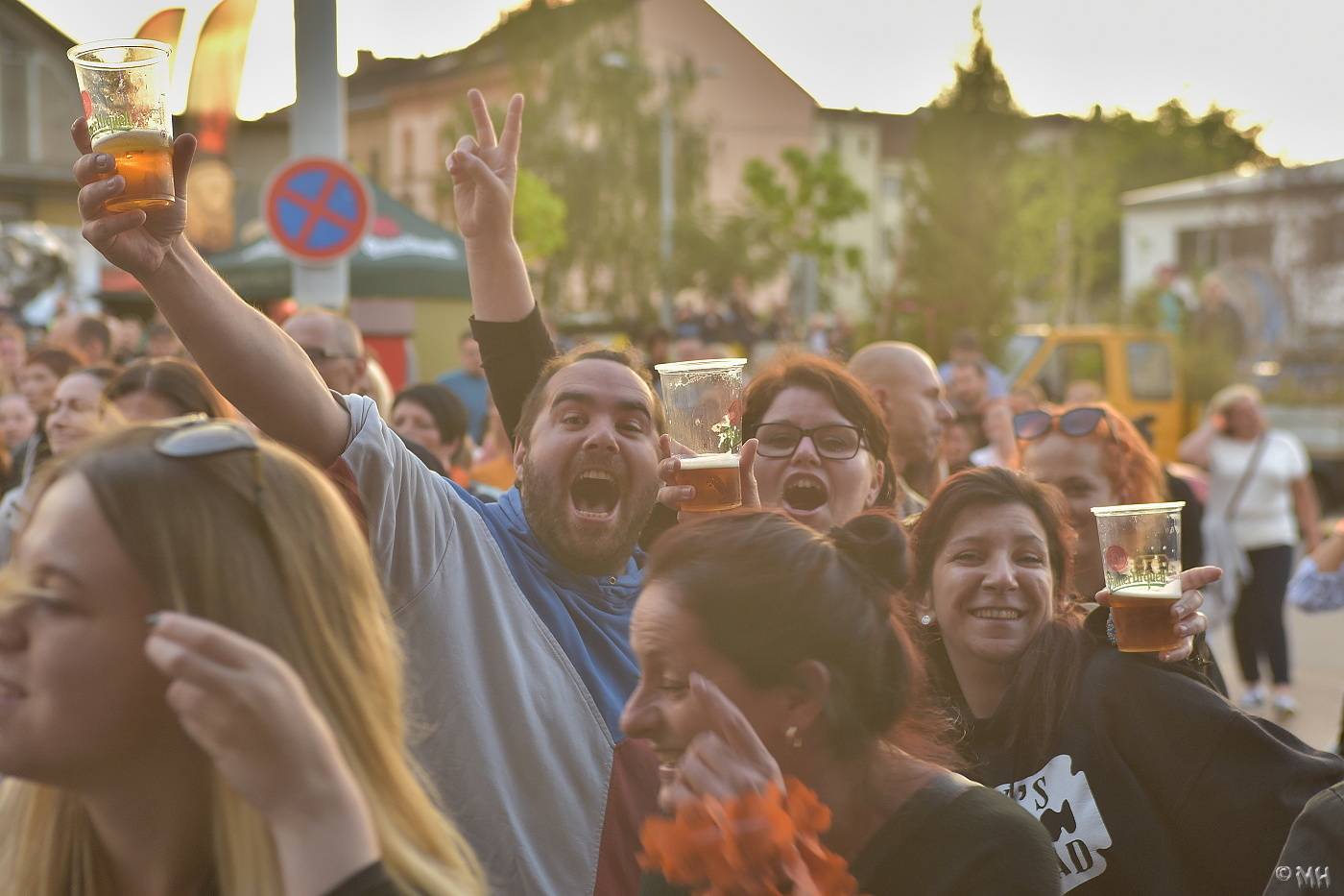 Mig 21 to rozjeli v Plzni. Kalhotky létaly vzduchem
