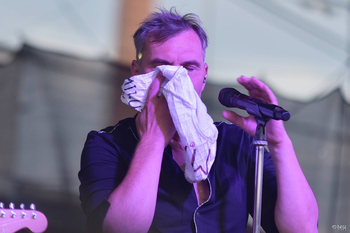 Mig 21 to rozjeli v Plzni. Kalhotky létaly vzduchem