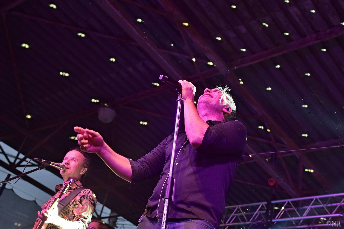 Mig 21 to rozjeli v Plzni. Kalhotky létaly vzduchem