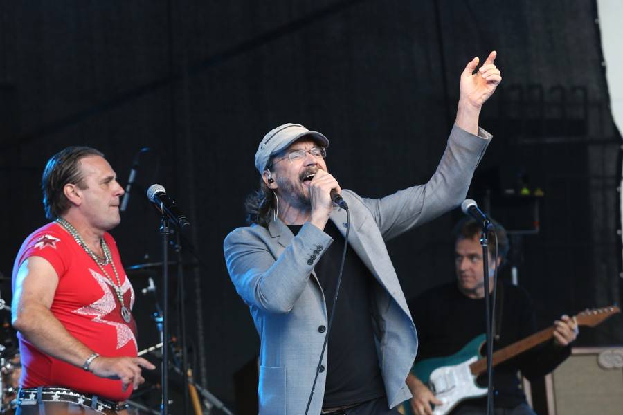 J.A.R. pobavili Brno. Adéla Elbel si koncert nadělila k narozeninám