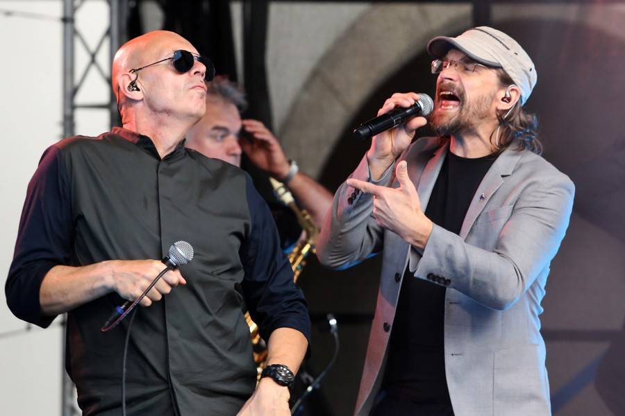 J.A.R. pobavili Brno. Adéla Elbel si koncert nadělila k narozeninám