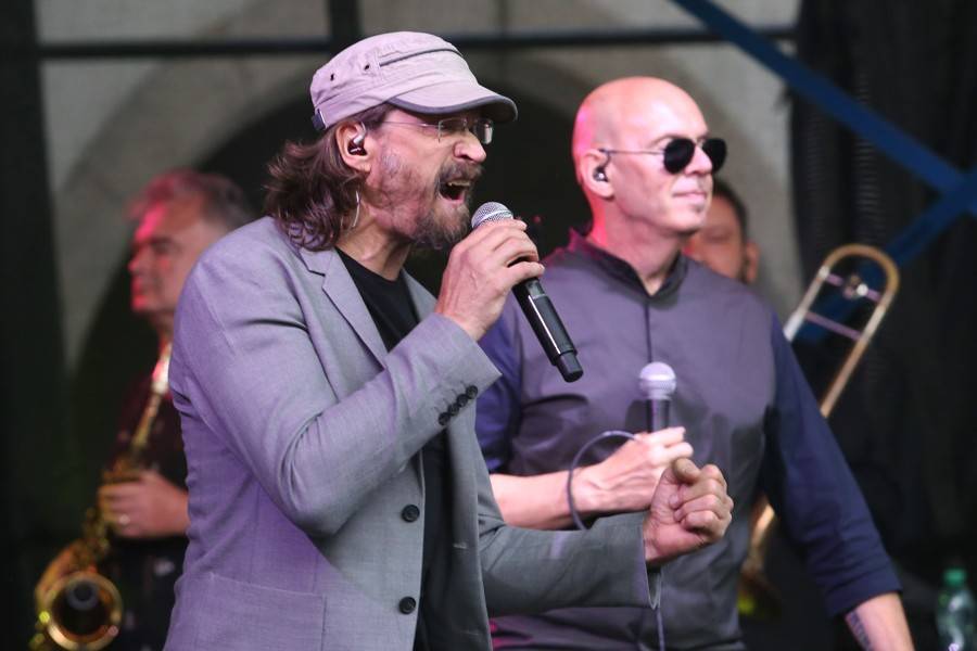 J.A.R. pobavili Brno. Adéla Elbel si koncert nadělila k narozeninám