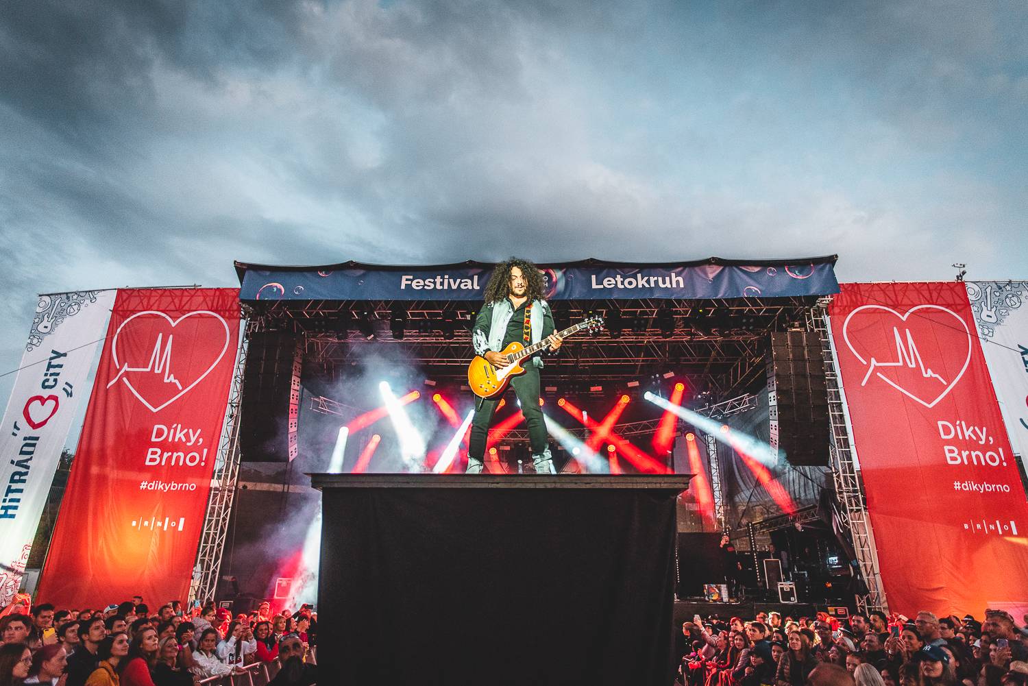 Letokruh začali psát Marek Ztracený, Richard Krajčo, No Name a Lake Malawi. Putovní festival začal