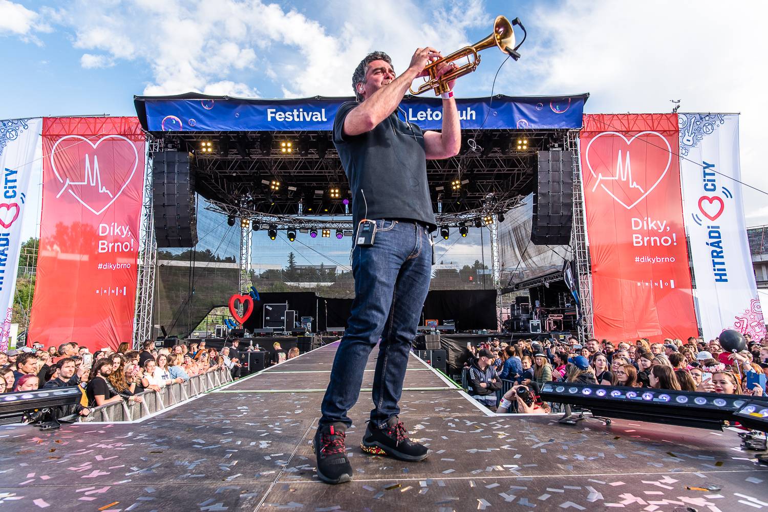 Letokruh začali psát Marek Ztracený, Richard Krajčo, No Name a Lake Malawi. Putovní festival začal