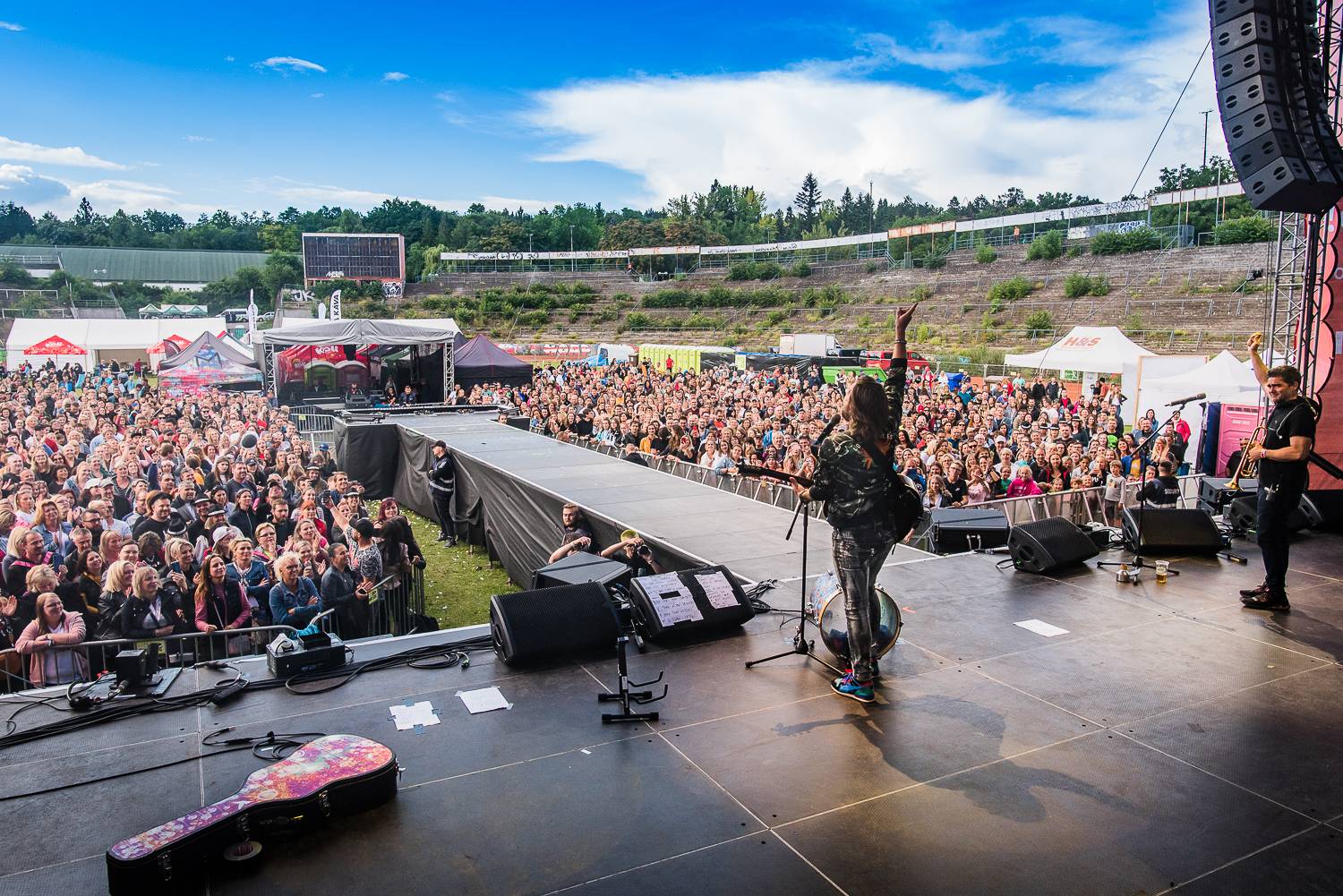 Letokruh začali psát Marek Ztracený, Richard Krajčo, No Name a Lake Malawi. Putovní festival začal