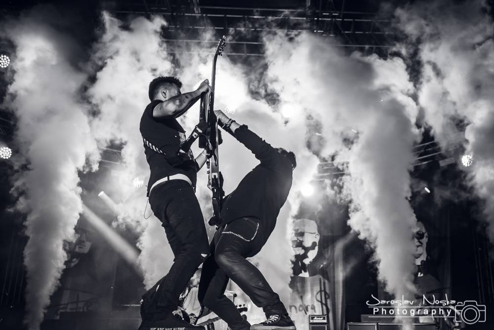 Letokruh dorazil do Hradce Králové. Druhý den odpálili Horkýže Slíže, Iné Kafe a Rybičky 48