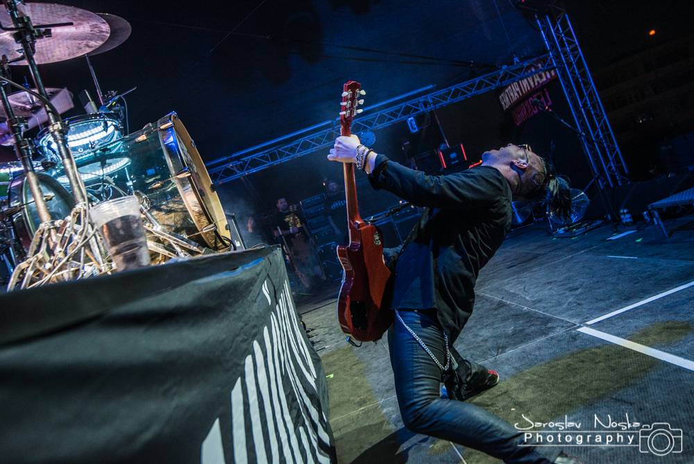 Letokruh dorazil do Hradce Králové. Druhý den odpálili Horkýže Slíže, Iné Kafe a Rybičky 48