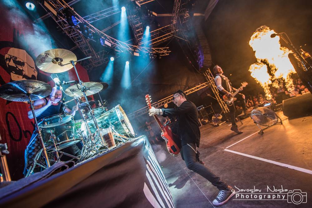 Letokruh dorazil do Hradce Králové. Druhý den odpálili Horkýže Slíže, Iné Kafe a Rybičky 48