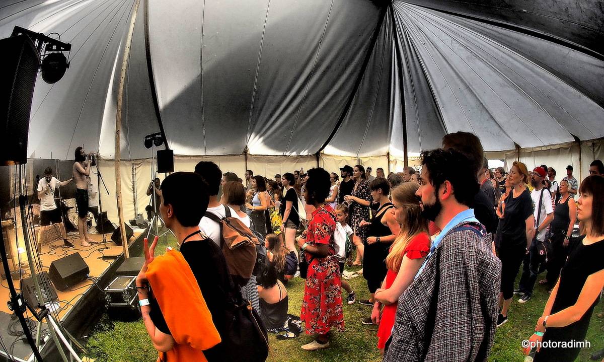 17. ročník festivalu Colour Meeting v Poličce koronavirus nezastavil