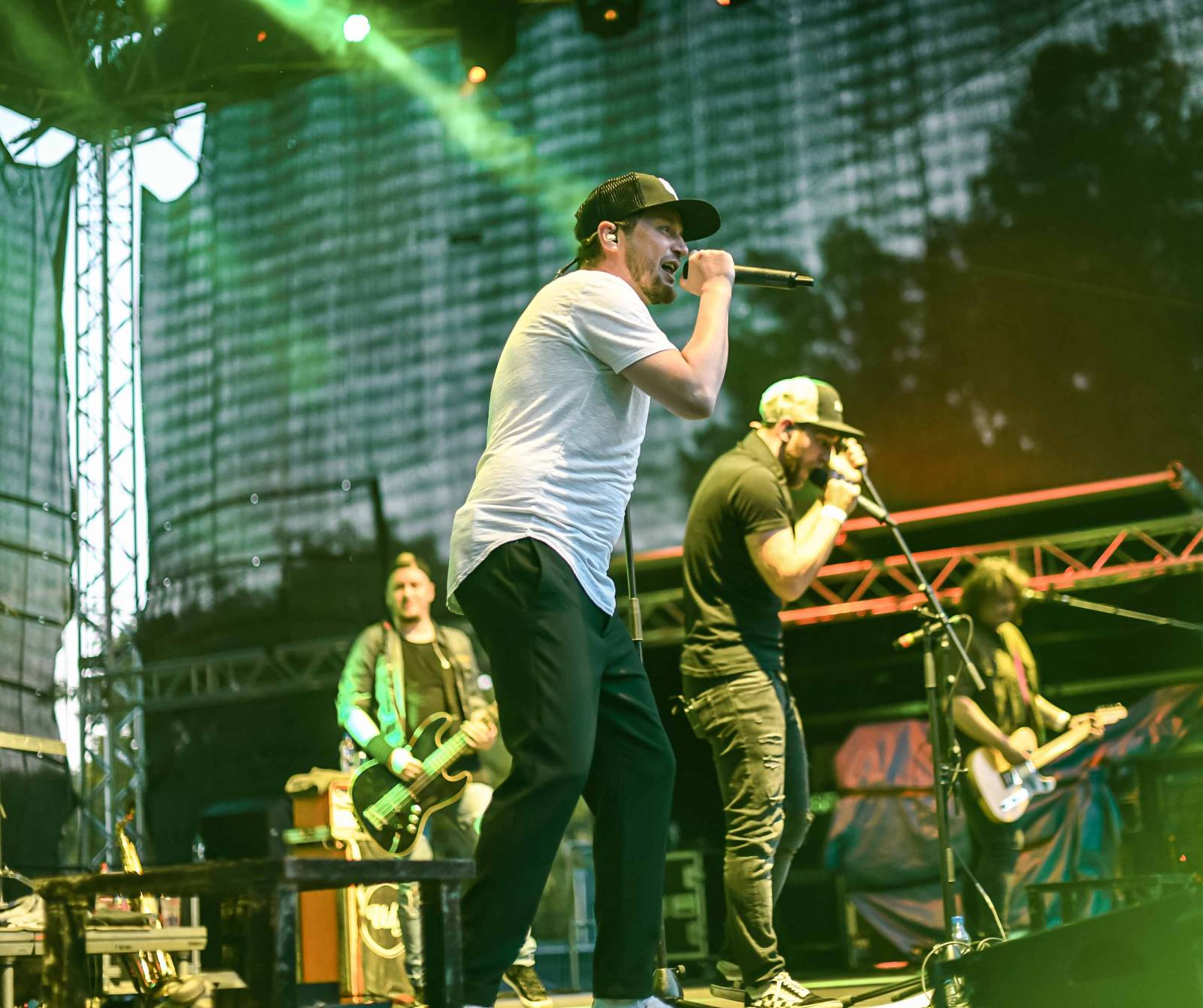 UDG zahráli na Výstavišti. Za bicí pustili fanynku