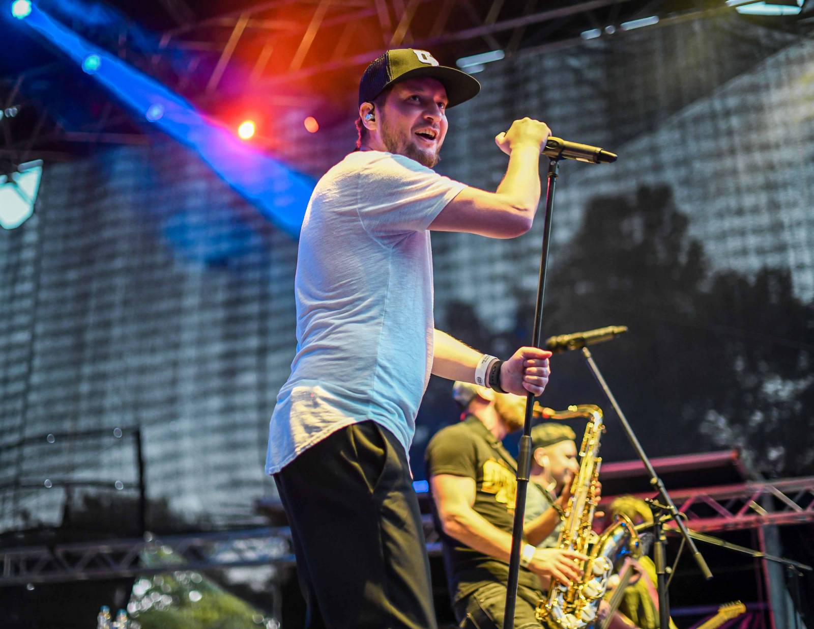 UDG zahráli na Výstavišti. Za bicí pustili fanynku