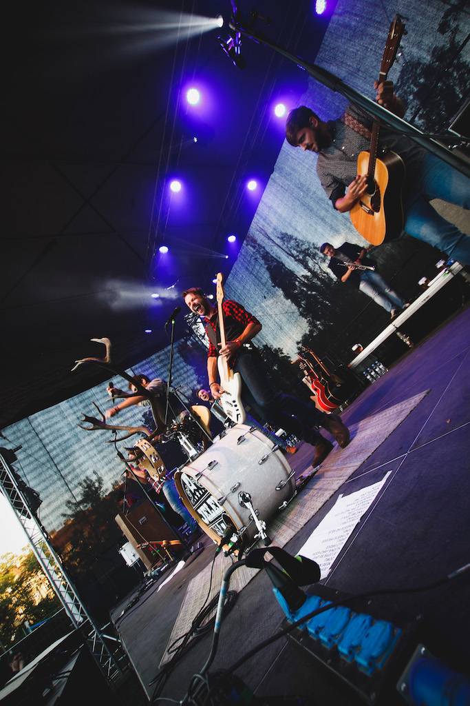 Jelen rozezněl Žižkov. S Kateřinou Marií Tichou zazpívali své největší hity