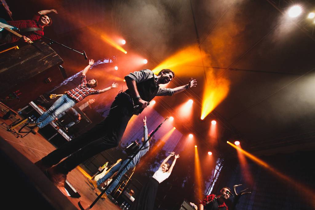 Jelen rozezněl Žižkov. S Kateřinou Marií Tichou zazpívali své největší hity