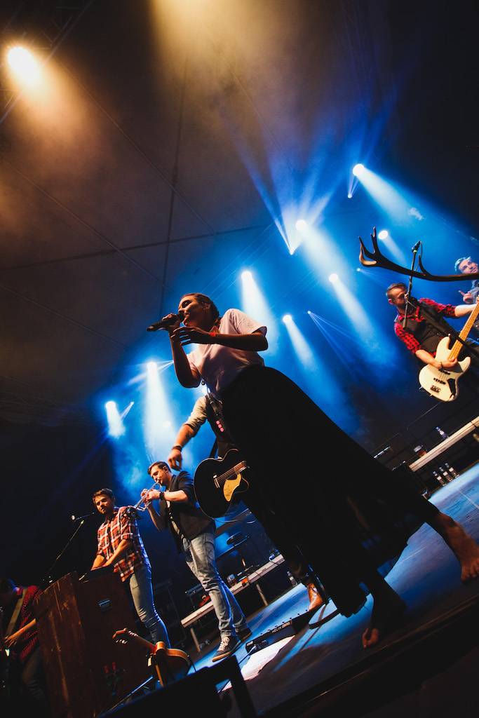 Jelen rozezněl Žižkov. S Kateřinou Marií Tichou zazpívali své největší hity