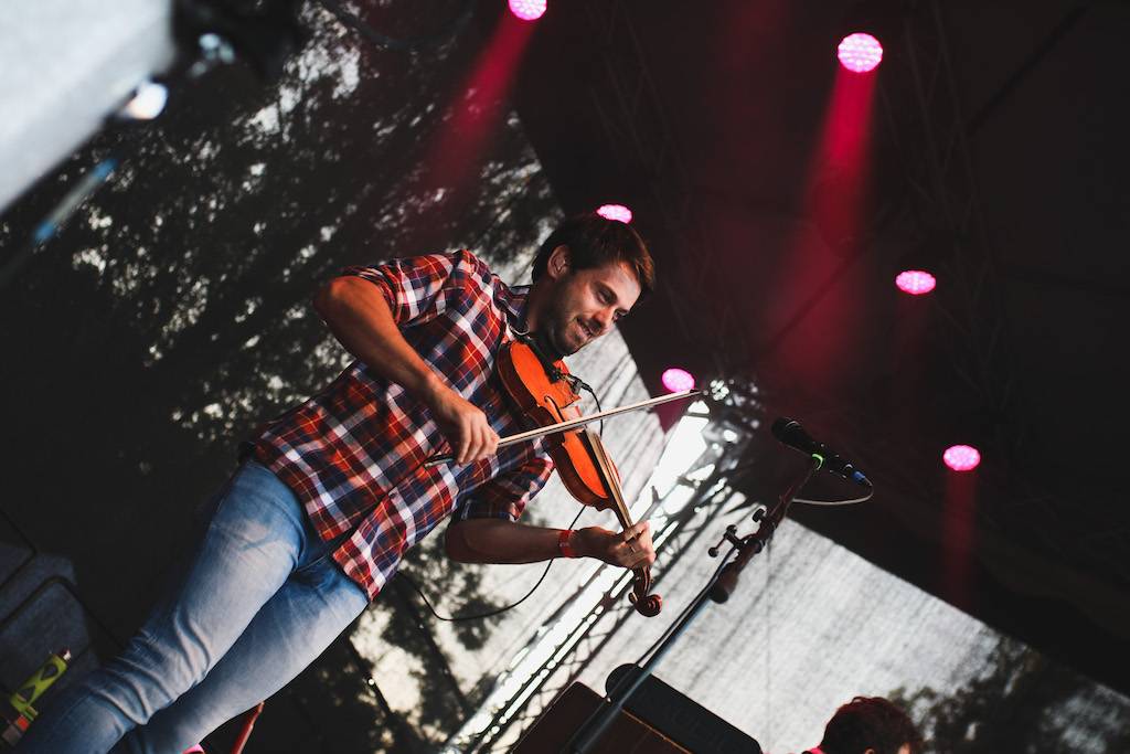 Jelen rozezněl Žižkov. S Kateřinou Marií Tichou zazpívali své největší hity