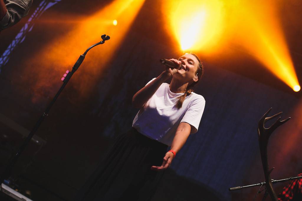 Jelen rozezněl Žižkov. S Kateřinou Marií Tichou zazpívali své největší hity