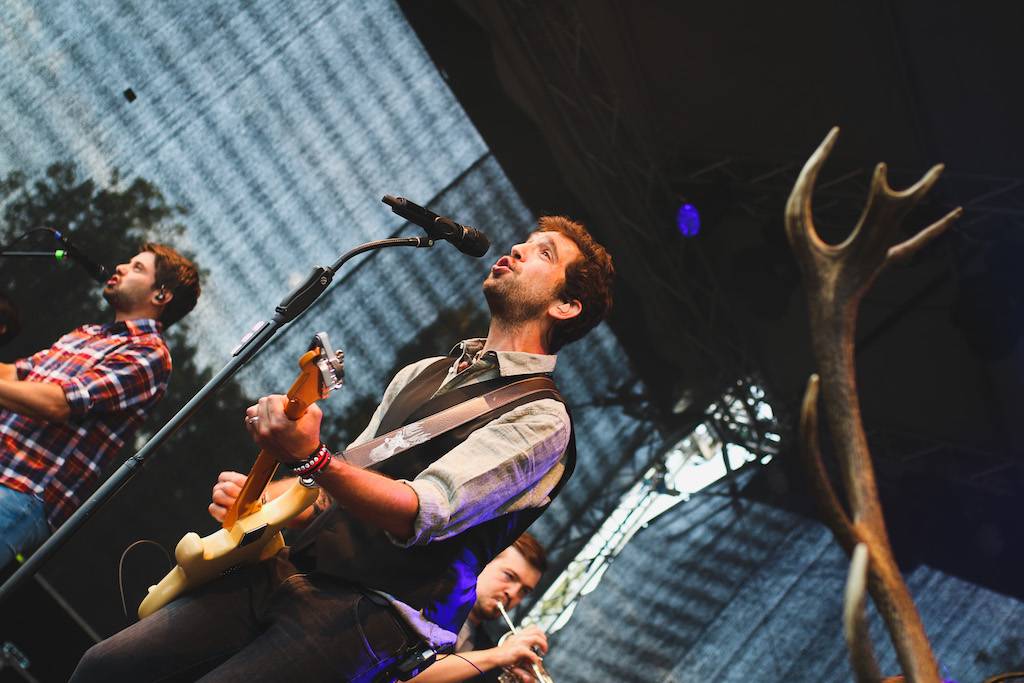 Jelen rozezněl Žižkov. S Kateřinou Marií Tichou zazpívali své největší hity