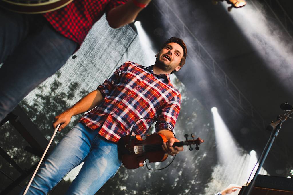 Jelen rozezněl Žižkov. S Kateřinou Marií Tichou zazpívali své největší hity