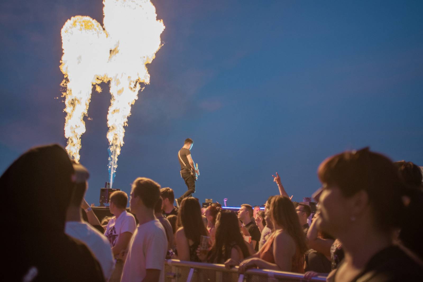 Pražský Letokruh žhnul počasím i pyroshow. Fanoušky hasili Rybičky 48, Horkýže Slíže, Iné Kafe a Deaf Heart