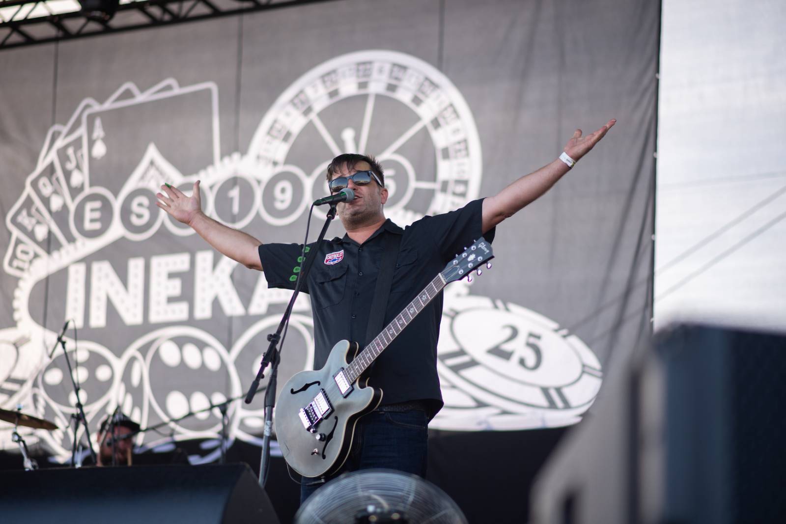 Pražský Letokruh žhnul počasím i pyroshow. Fanoušky hasili Rybičky 48, Horkýže Slíže, Iné Kafe a Deaf Heart