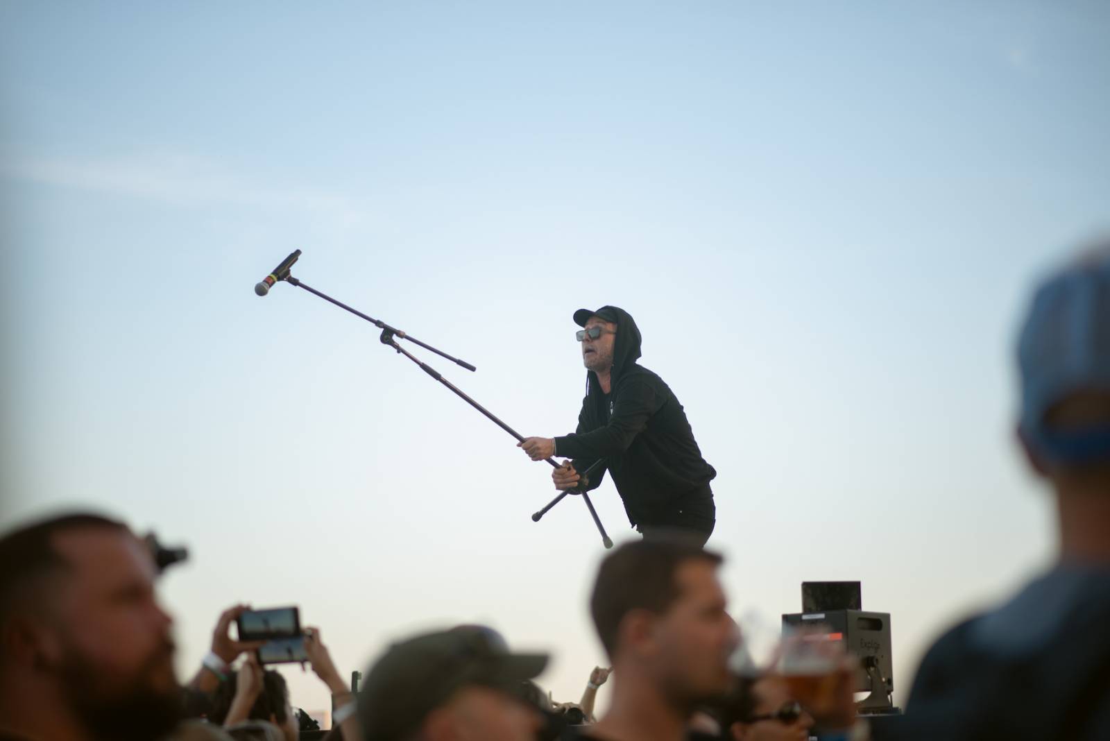 Pražský Letokruh žhnul počasím i pyroshow. Fanoušky hasili Rybičky 48, Horkýže Slíže, Iné Kafe a Deaf Heart